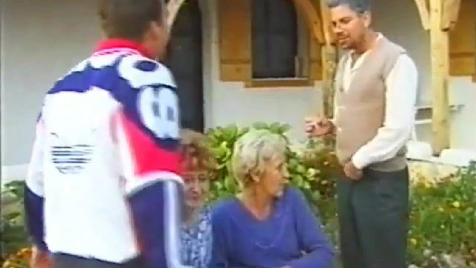 Familiensex vol.5 grandmothers part Grannies were eating peanuts and 2 guys gave them some drink