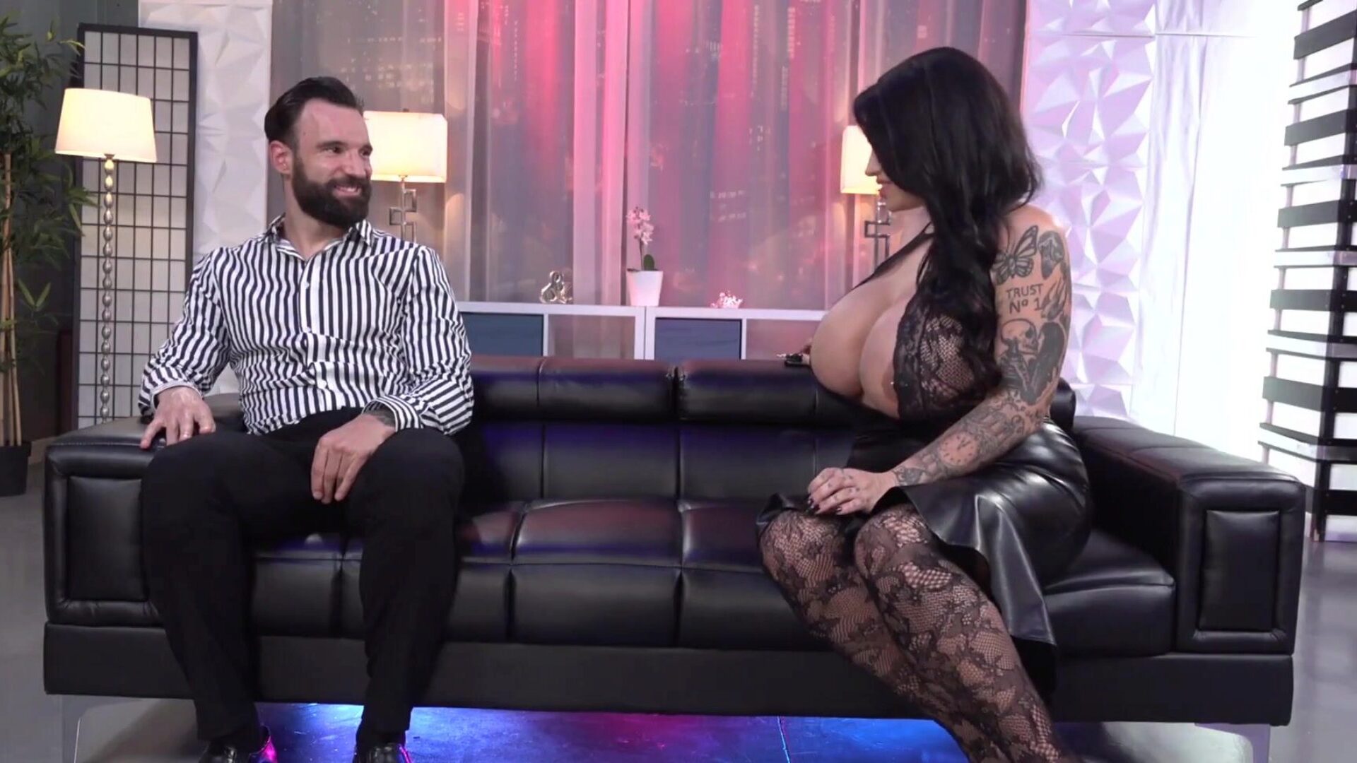 Smoking hot mother I'd like to fuck with massive bumpers and tats gets screwed by a gigantic dong Aug 12th 2021