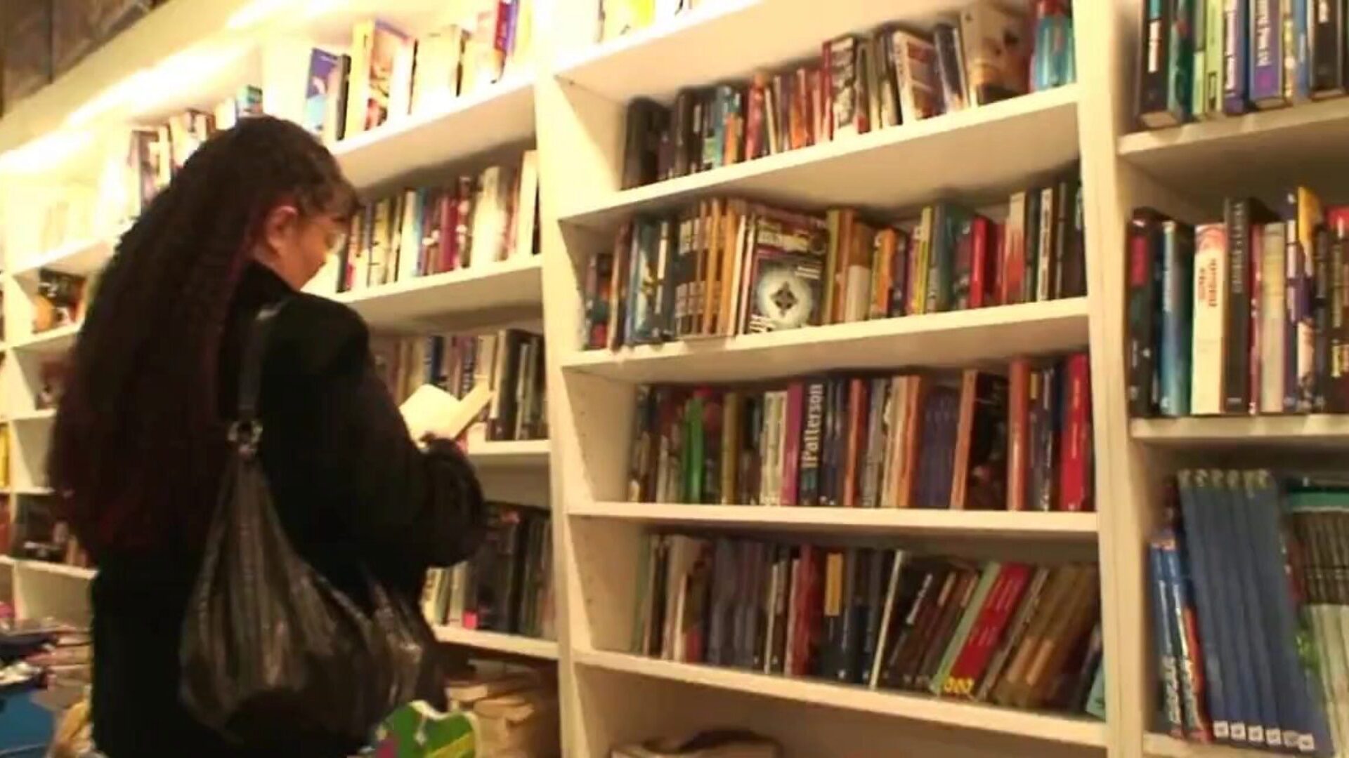 Big bazookas bookworm plus-size picked up for hump play