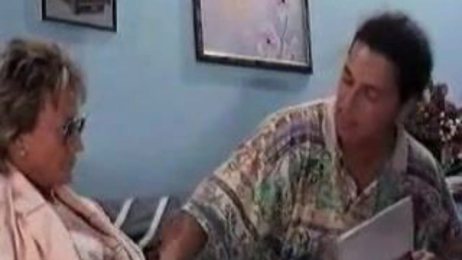 grannie 57 years older vieja tetona que folla como loca en un ottoman con un muchacho de mucha menos edad